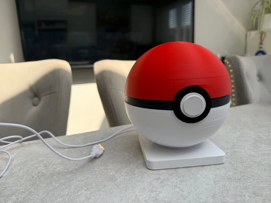 PokeBall - Red & White Ball LED Night Light – Gaming Inspired Desk Lamp, USB Mood Light, Bedside Lamp, Unique Gift for Gamers, Ambient Room Decor UK