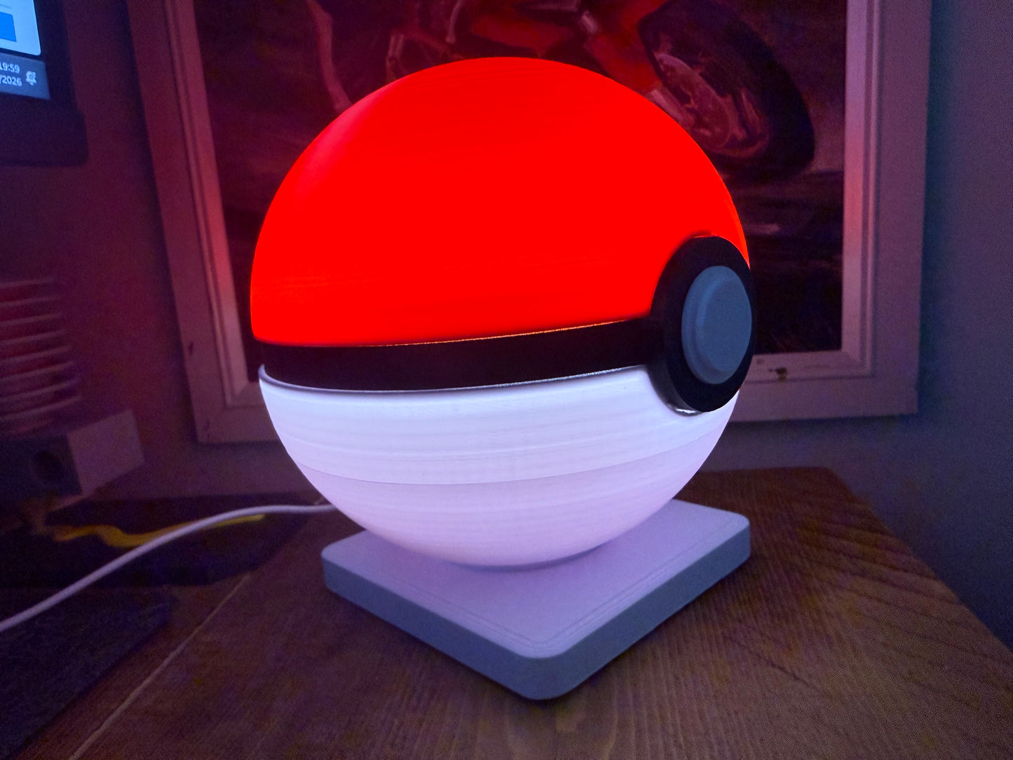 PokeBall - Red & White Ball LED Night Light – Gaming Inspired Desk Lamp, USB Mood Light, Bedside Lamp, Unique Gift for Gamers, Ambient Room Decor UK