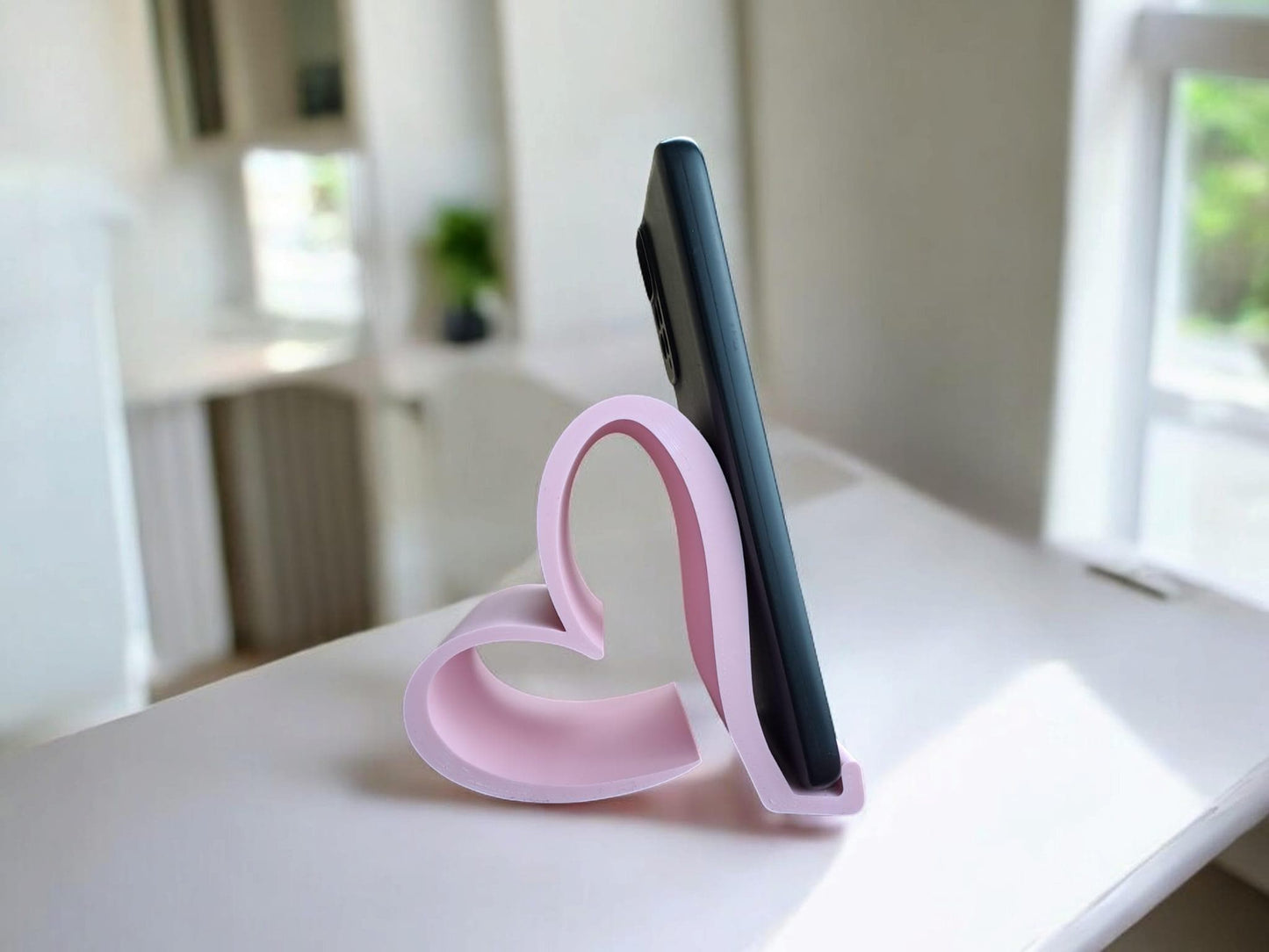 3D Printed Heart Phone Stand – Desk Phone Holder UK