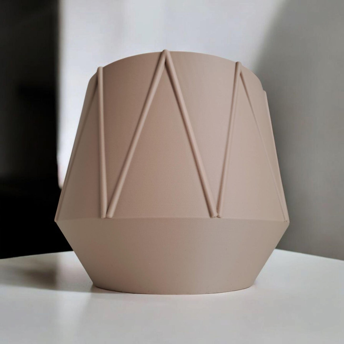 3D Printed GeoBloom Planter – Modern Indoor Plant Pot