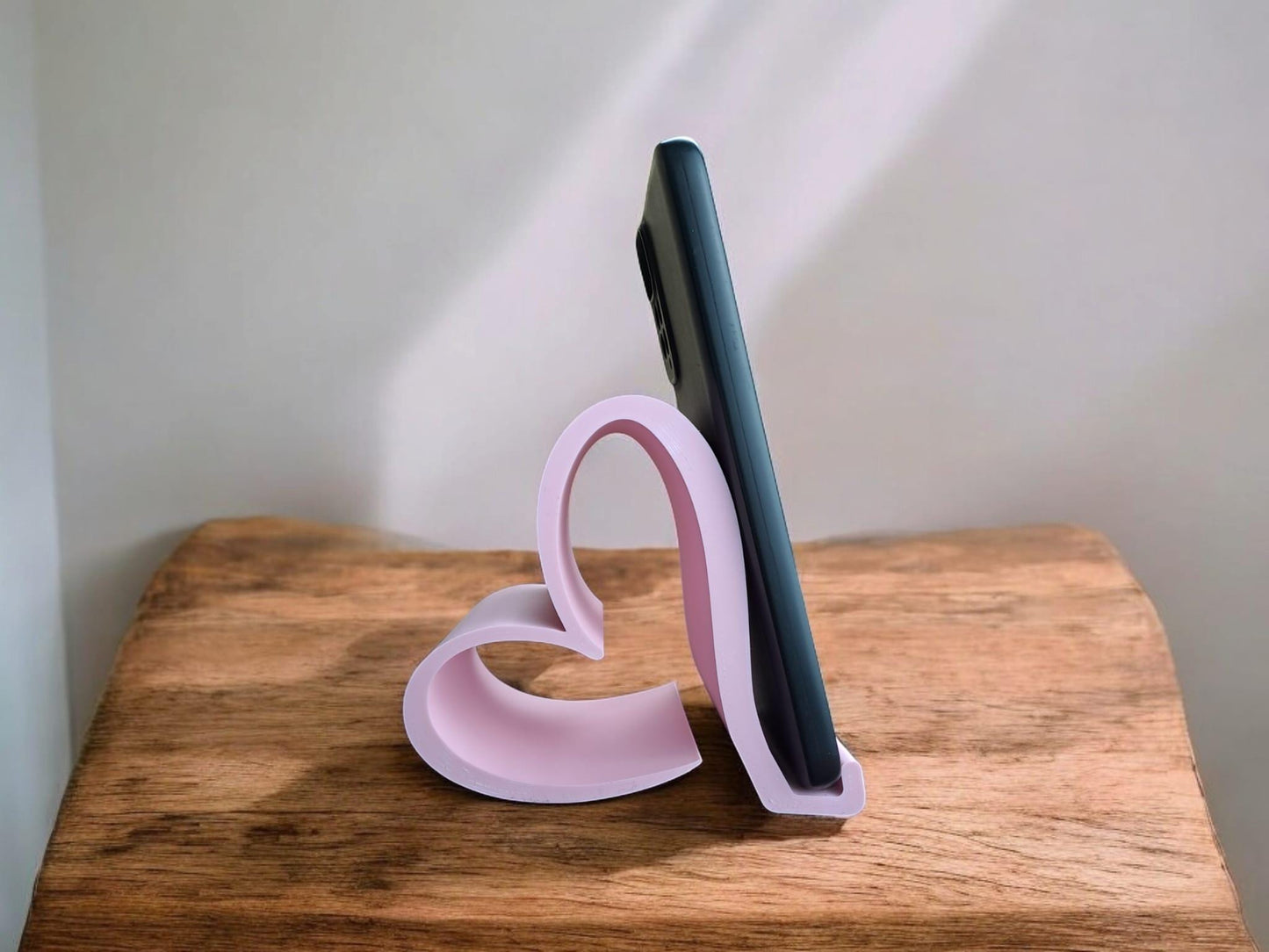 3D Printed Heart Phone Stand – Desk Phone Holder UK