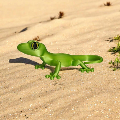 3D Printed Vibrant Gecko Sculpture – Animal Home Décor UK