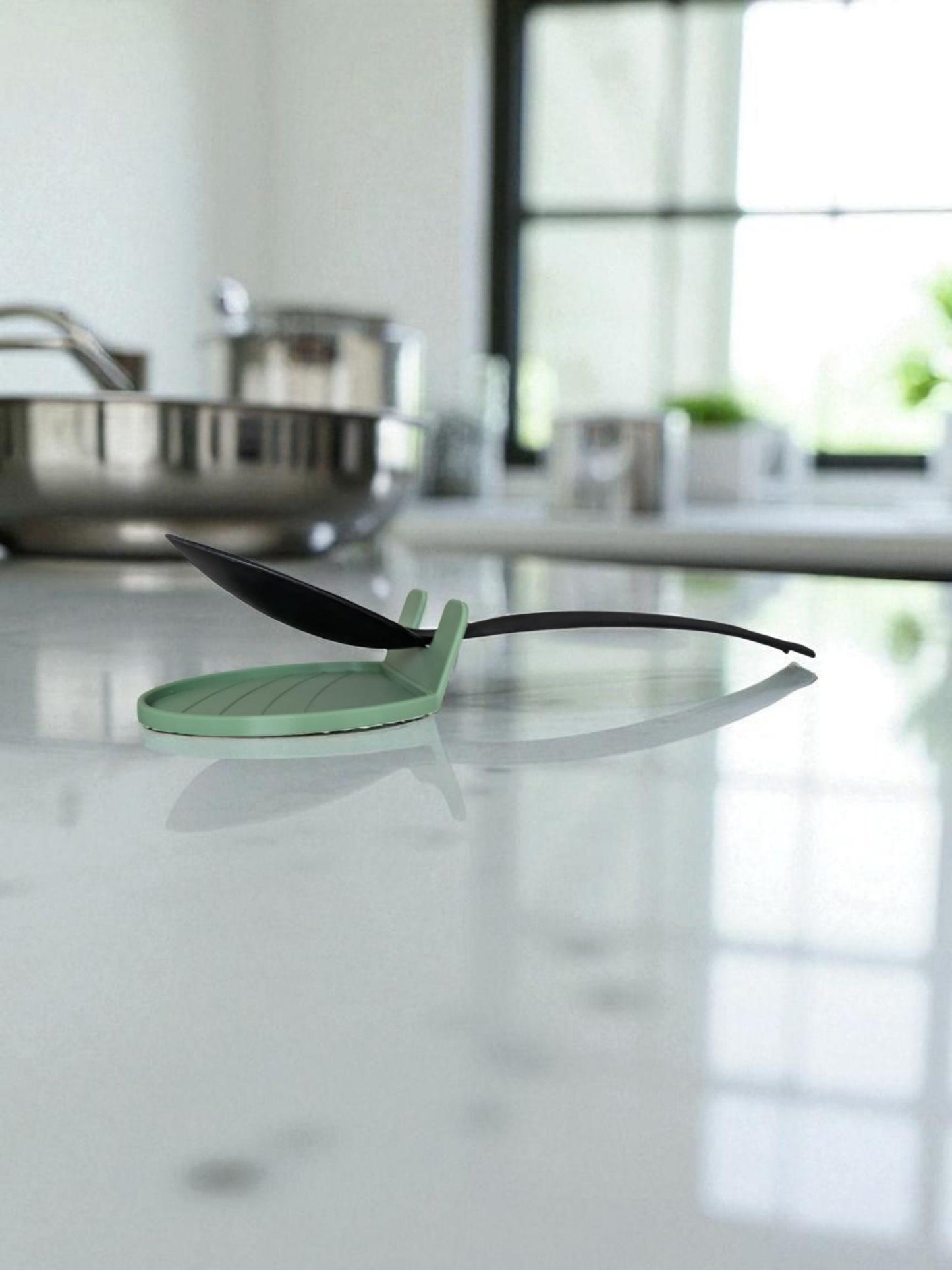 Modern Kitchen Utensil Holder