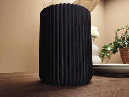 Round Ribbed Kitchen Utensil Holder