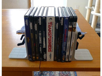 3D Printed Time Portal Bookends – Sci-Fi Shelf Décor UK