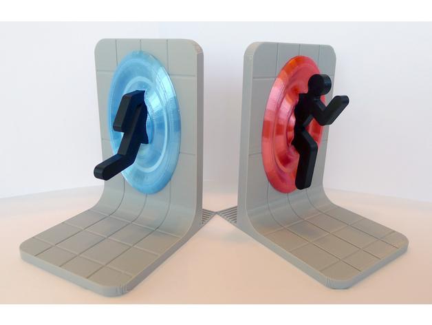 3D Printed Time Portal Bookends – Sci-Fi Shelf Décor UK