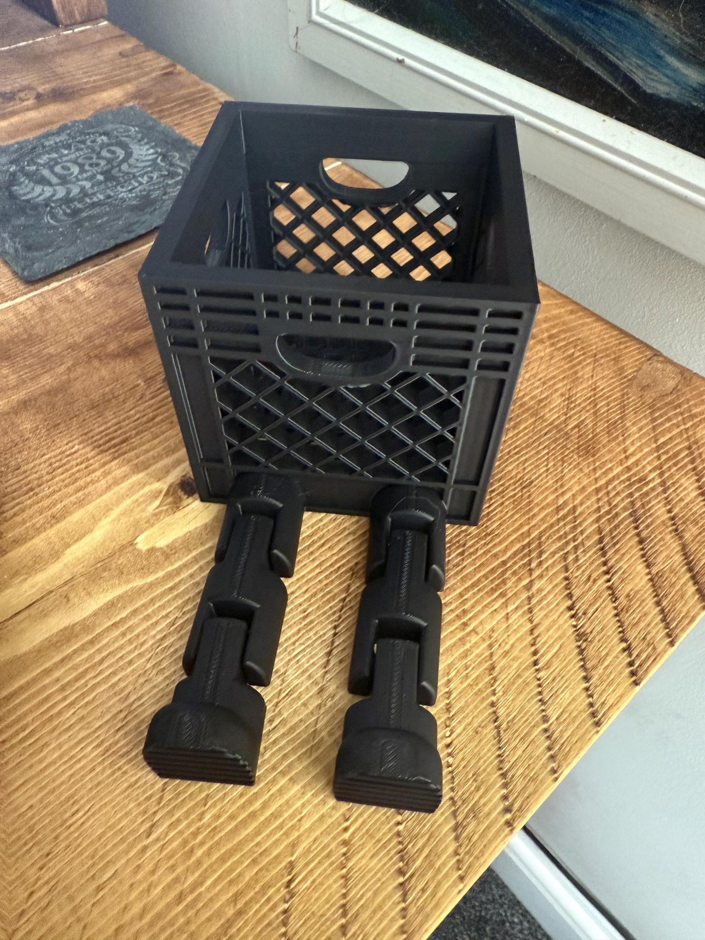 Mini Basket with Legs – Desk Organiser for Pens, Pencils & Stationery