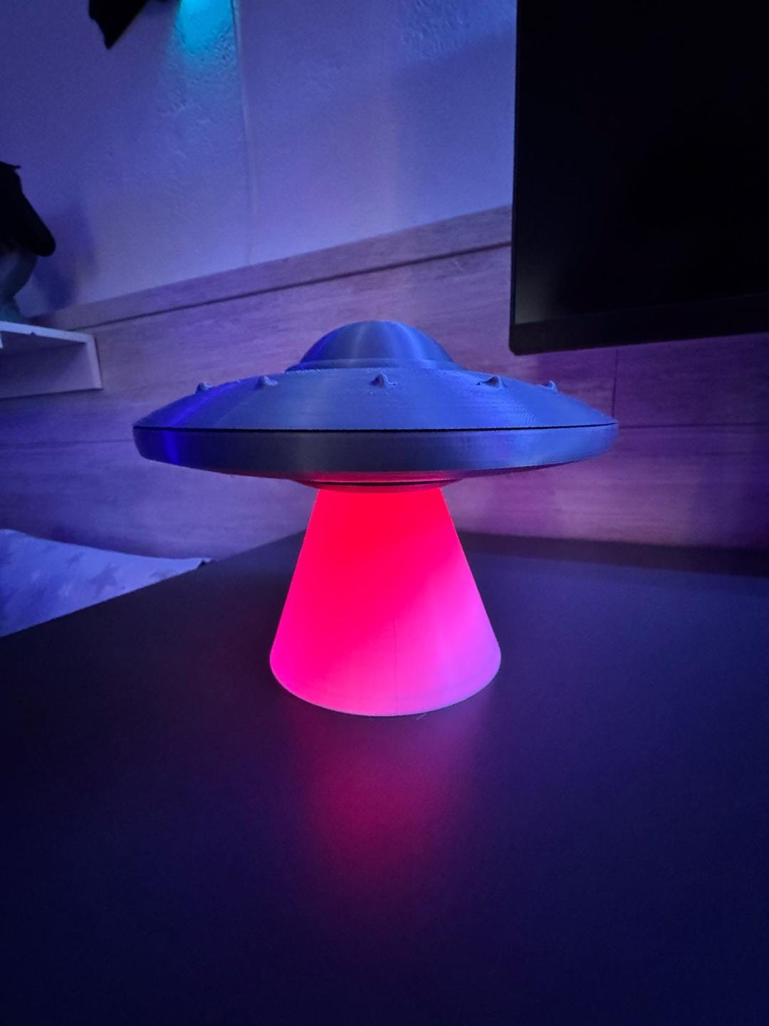 3D Printed UFO Night Light