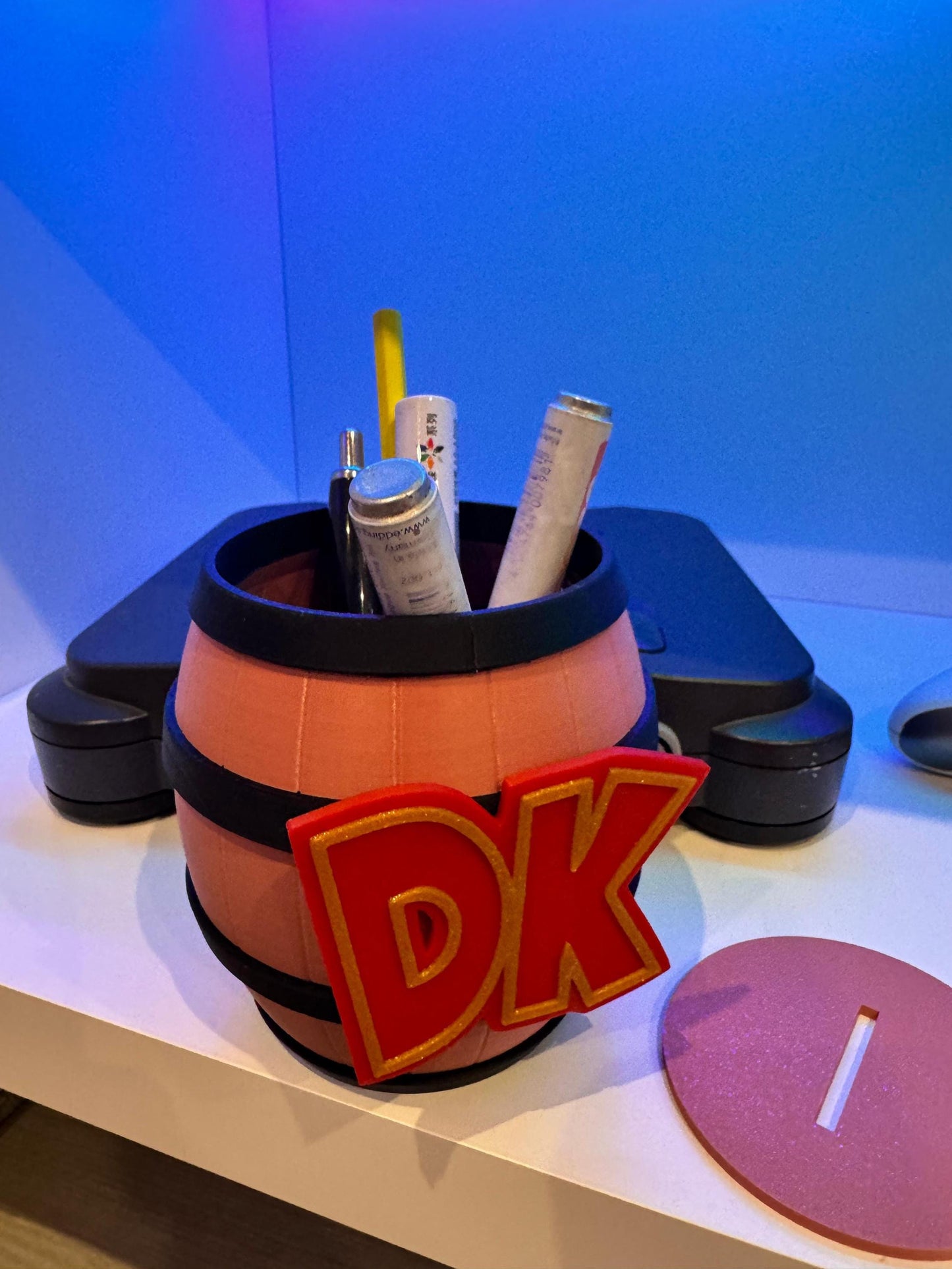 Donkey Kong DK Barrel Pen Holder