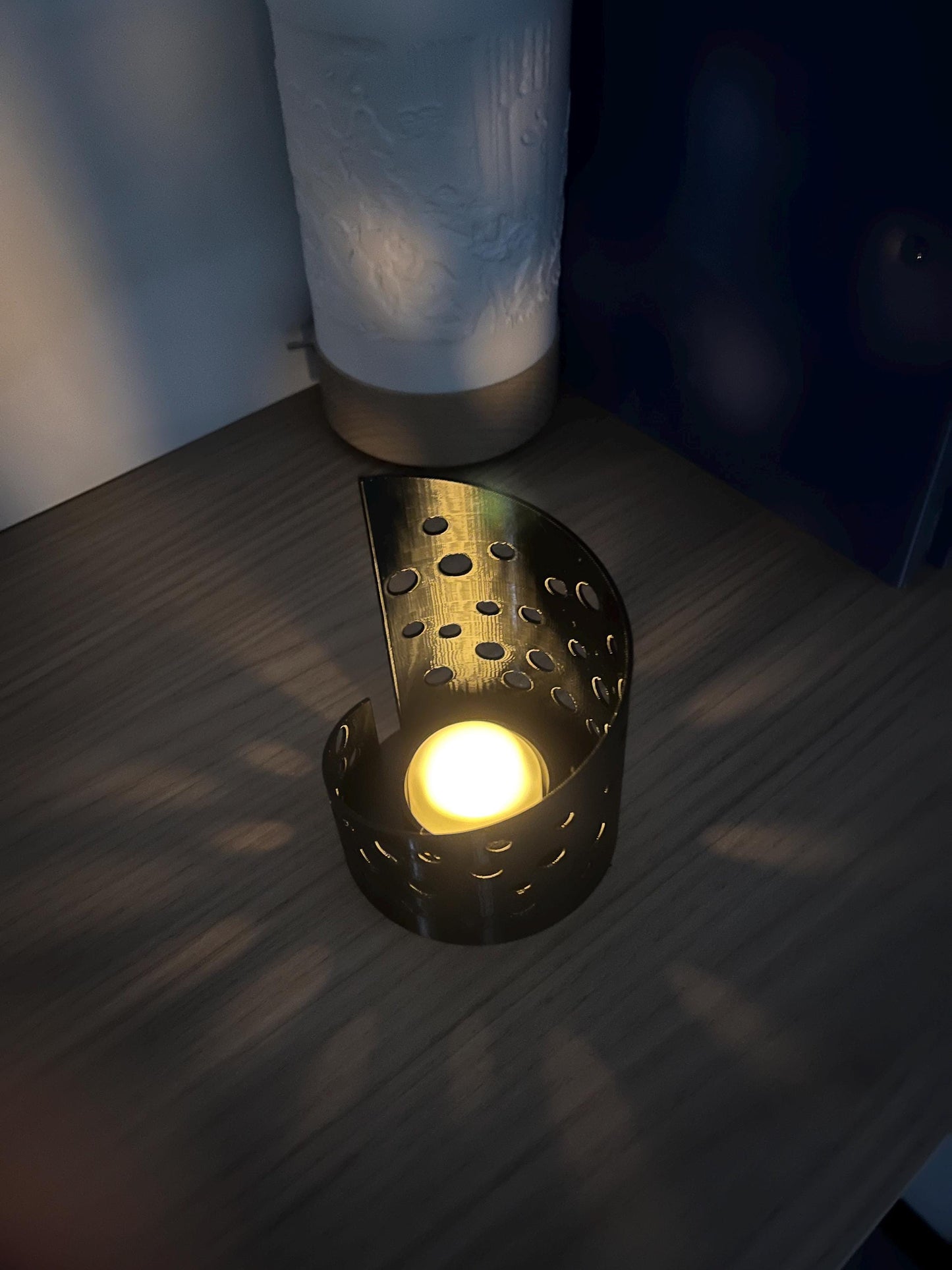 Hole Digger Tealight Holder