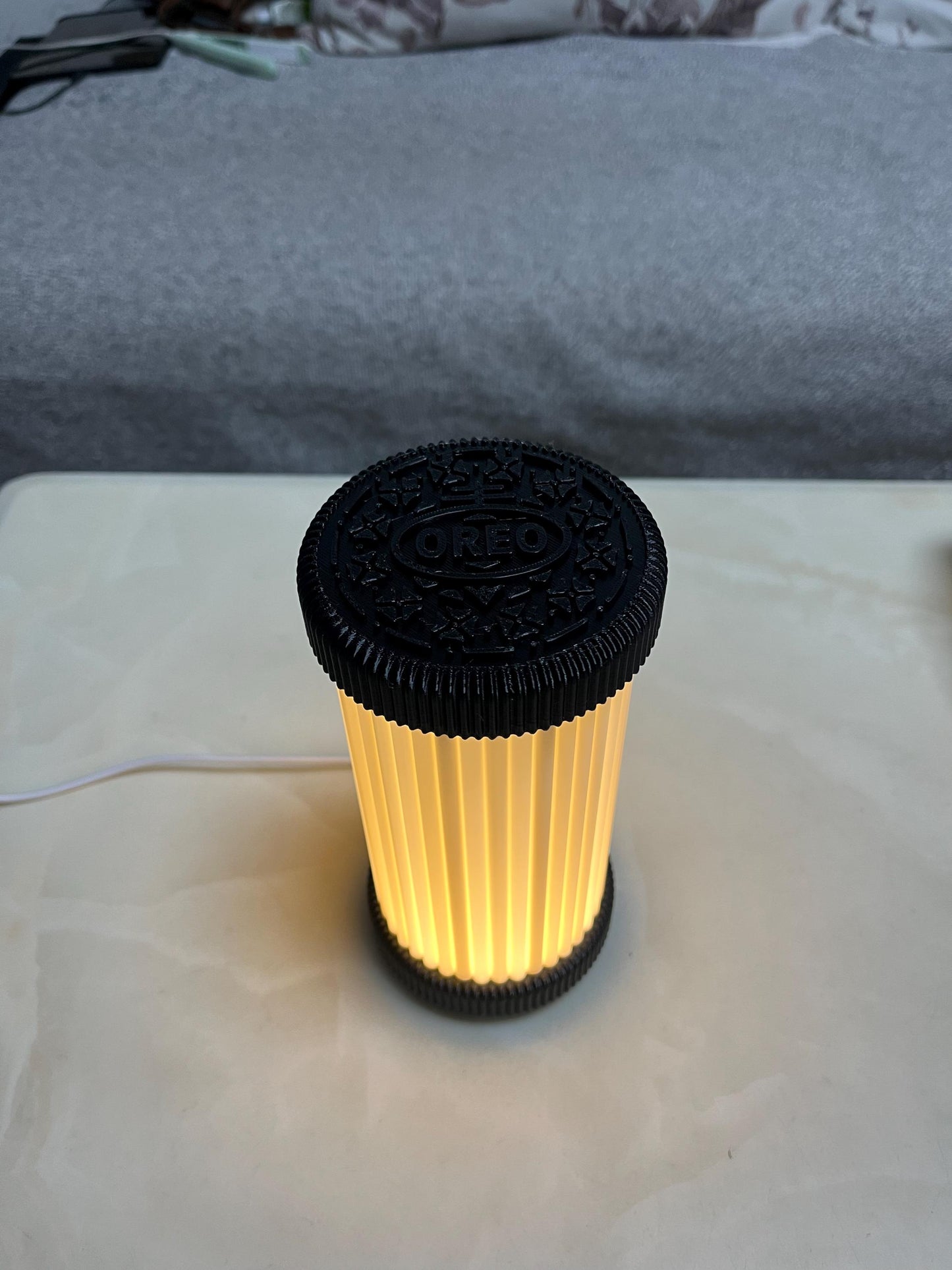 Chocolate Sandwich Cookie Lamp