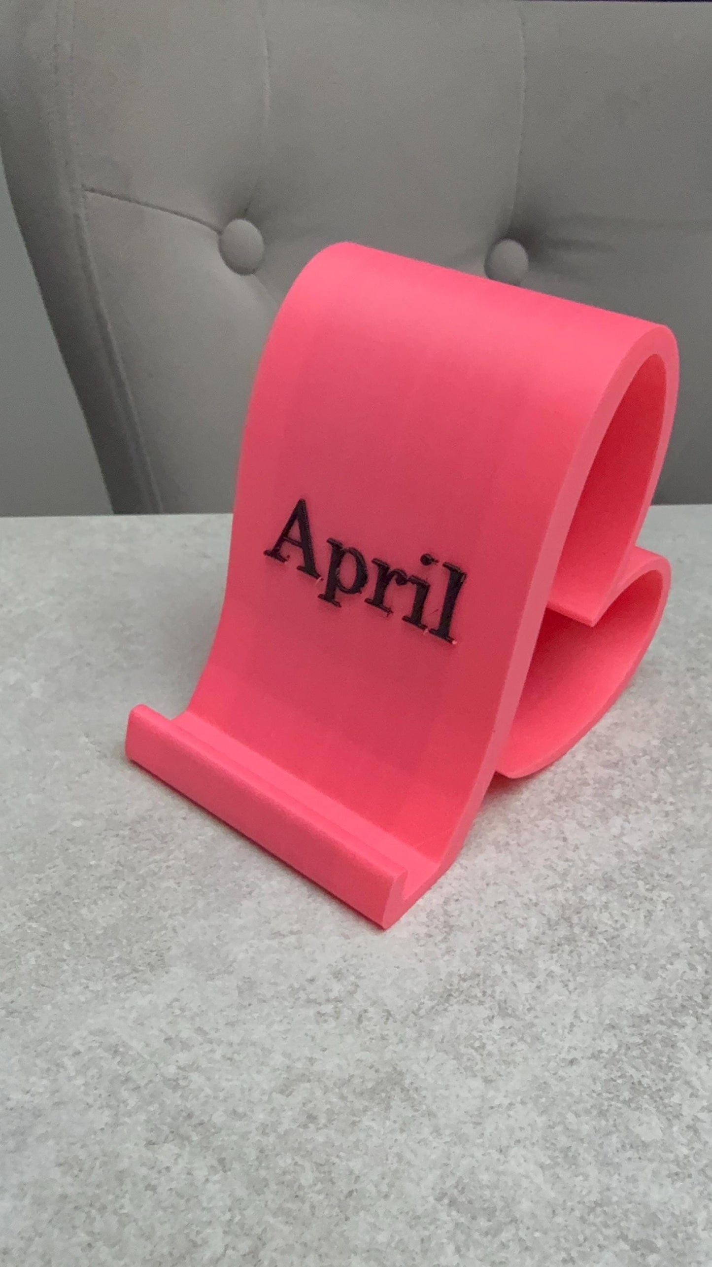 3D Printed Heart Phone Stand – Desk Phone Holder UK