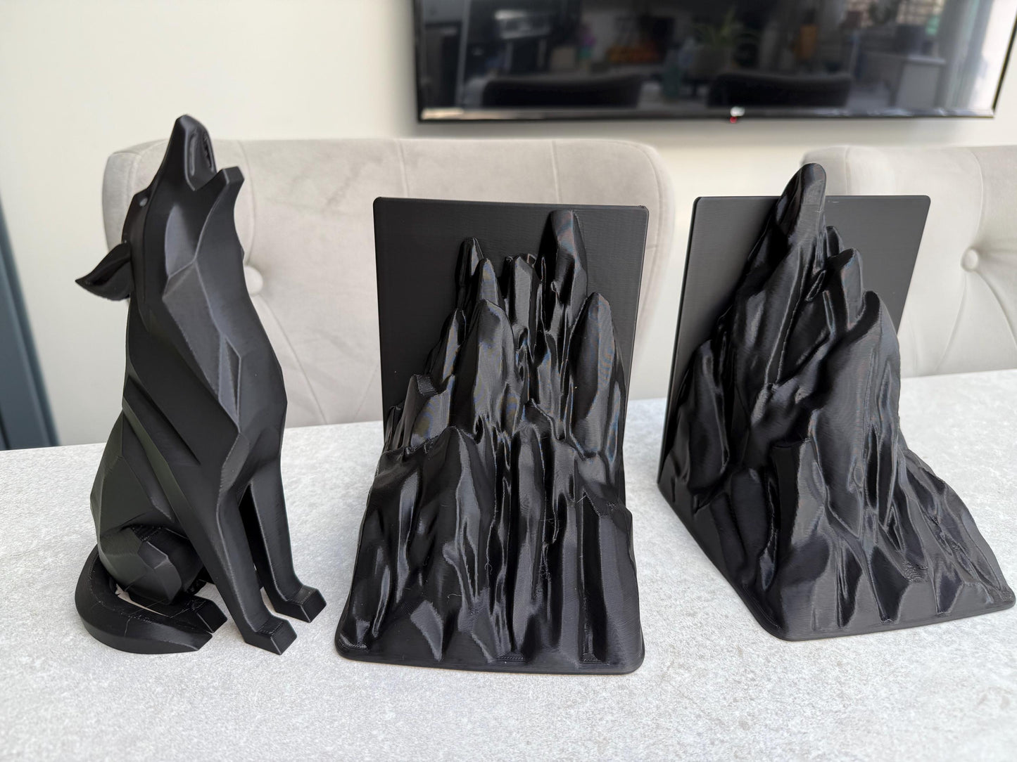 3D Printed Majestic Wolf Sculpture