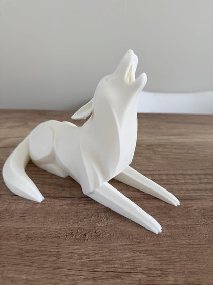 3D Printed Majestic Wolf Sculpture