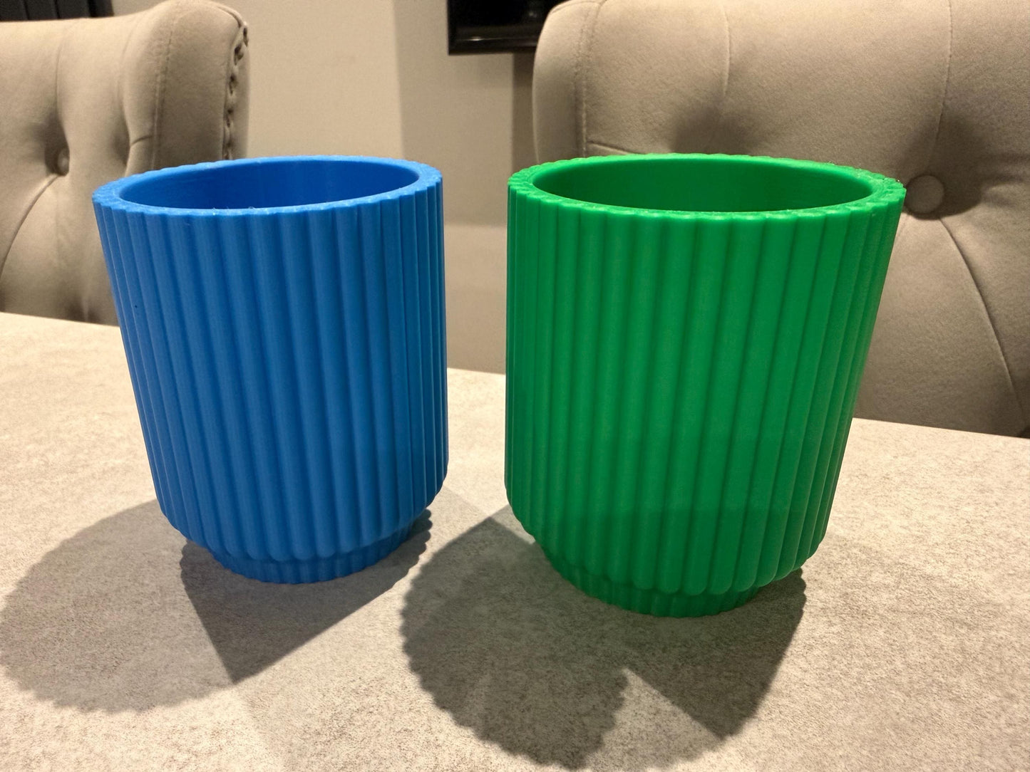 Ribbed Toothbrush Cup/holder