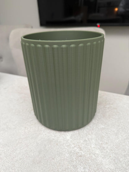 Ribbed Utensil Holder