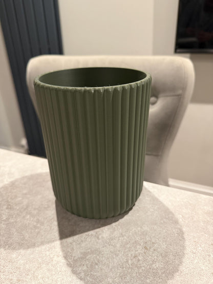 Ribbed Utensil Holder