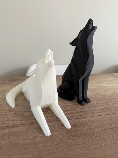 3D Printed Majestic Wolf Sculpture
