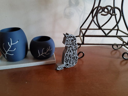 3D Printed Geometric Cat Decor
