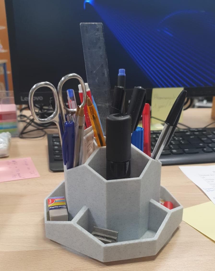 3D Printed Multi-Compartment Desk Organiser Pen Holder